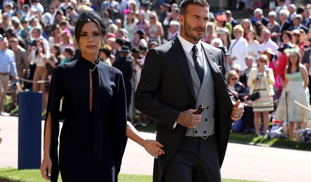 Les Beckham revendent leurs tenues du mariage royal pour une raison particulière