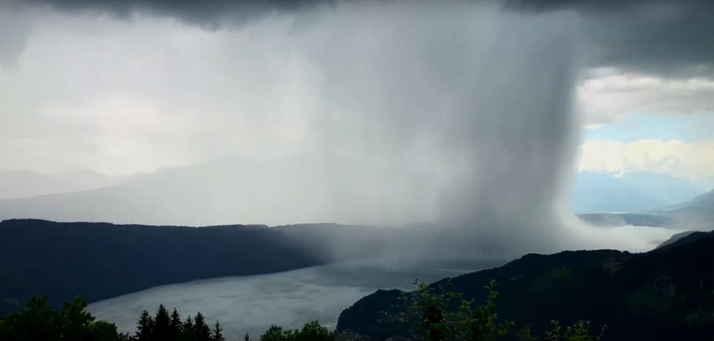 Autriche : L’incroyable vidéo d’un tsunami venu du ciel va vous bluffer