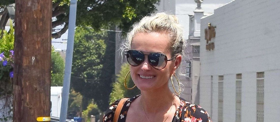 Laeticia Hallyday quitte les Etats-Unis pour prendre des vacances