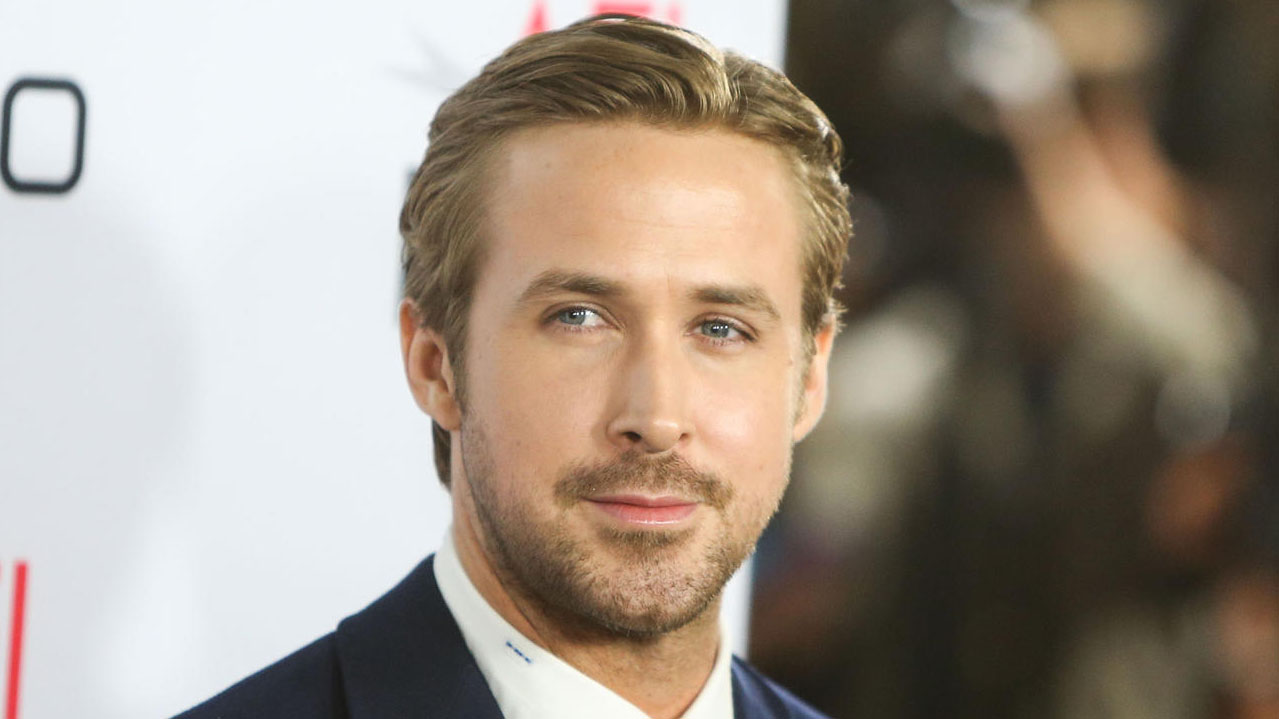 Ryan Gosling : l’acteur repousse Simu Liu sur le tapis rouge de Barbie