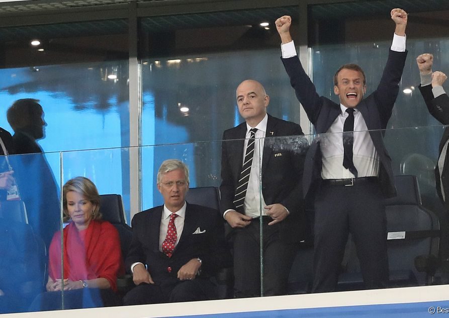 Coupe du Monde 2018 : La France en finale, Emmanuel Macron jubile en tribune