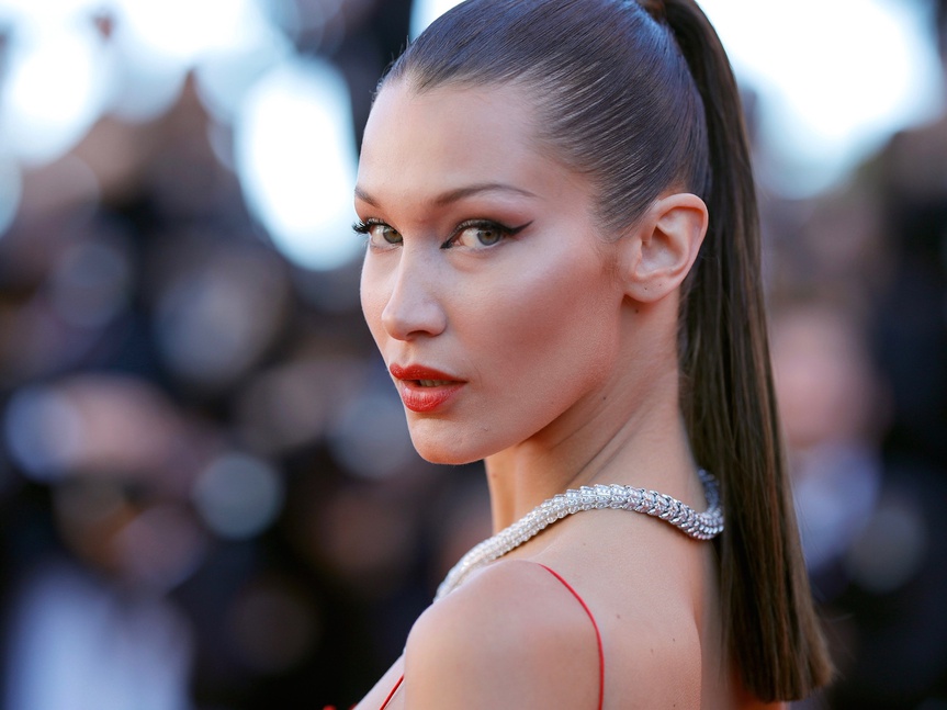 Fashion Week : Bella Hadid dans une mini-robe tellement sexy !