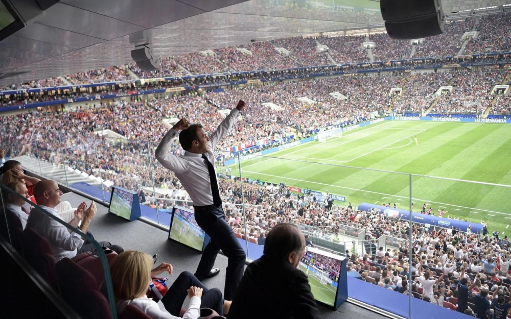 Coupe du monde 2018 : Emmanuel Macron célèbre la victoire des Bleus de façon impressionnante
