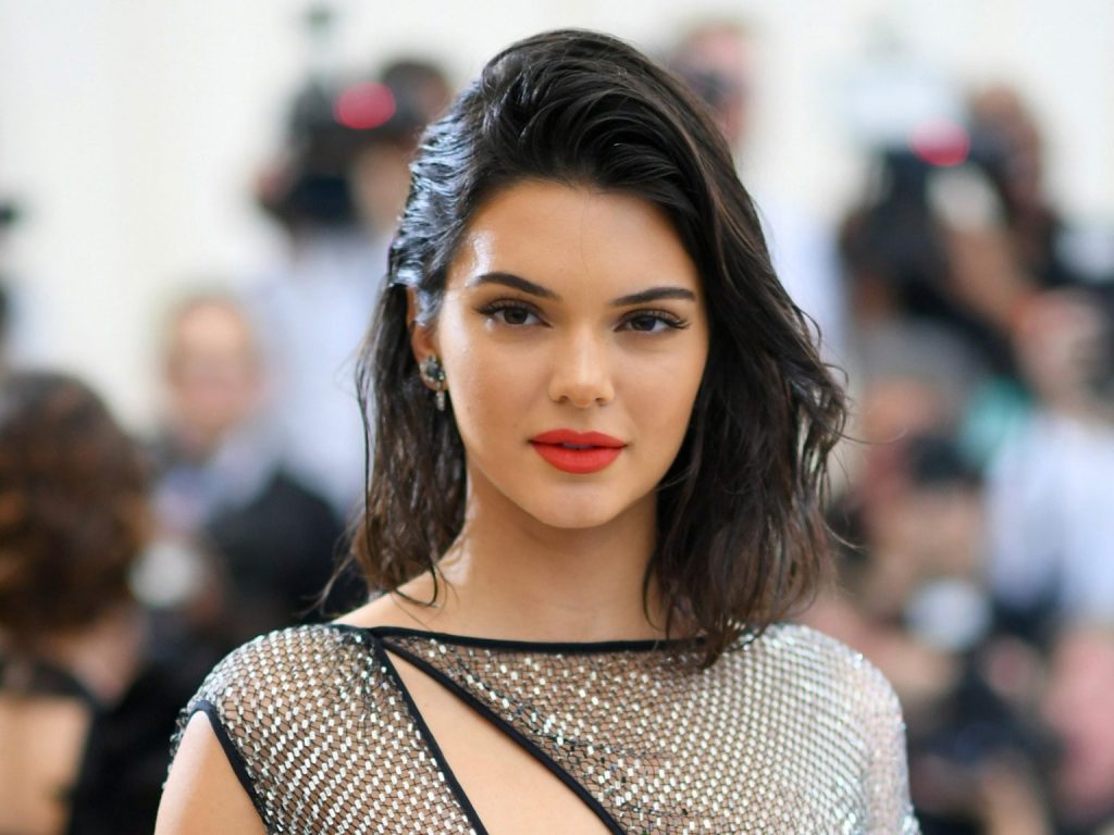 Kendall Jenner : Son petit ami Ben Simmons enverrait des textos à son ex Tinashe !