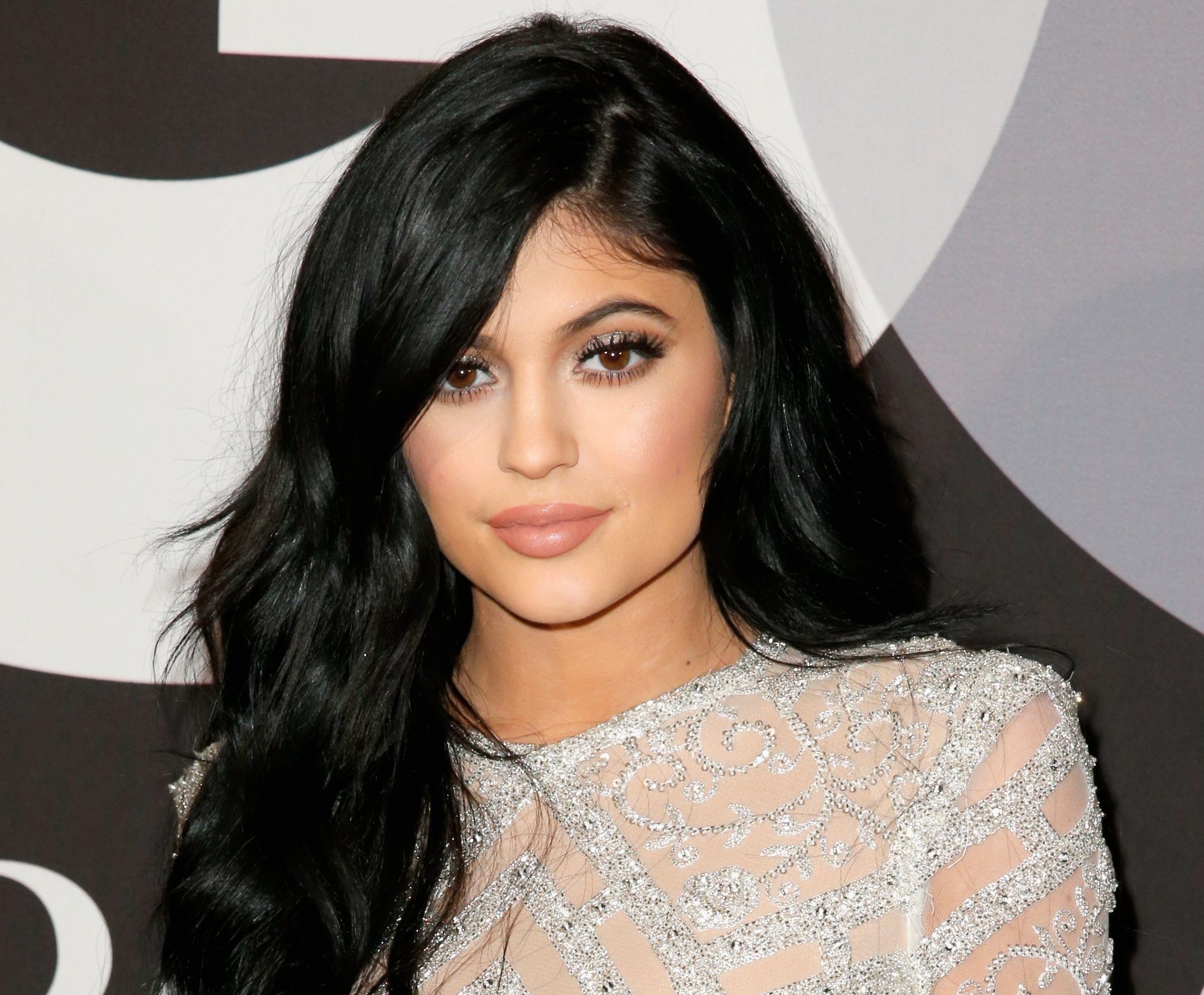 Kylie Jenner rassurée : Sa fille Stormi aurait « les lèvres les plus parfaites de la planète »