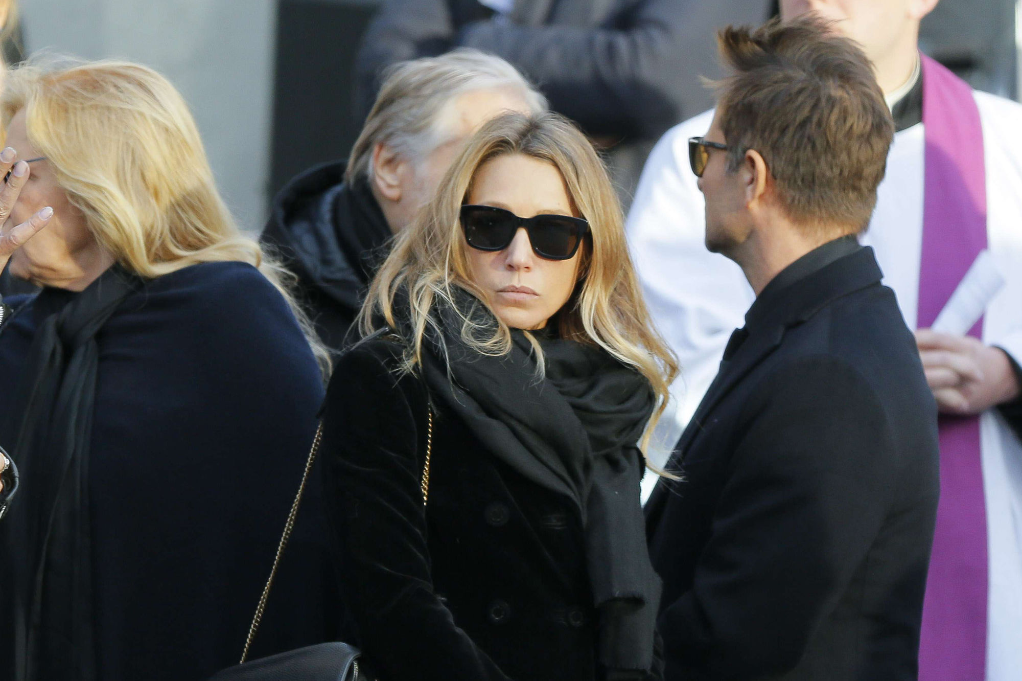 Laura Smet inconsolable : Son père lui manque &quot;tellement&quot; !