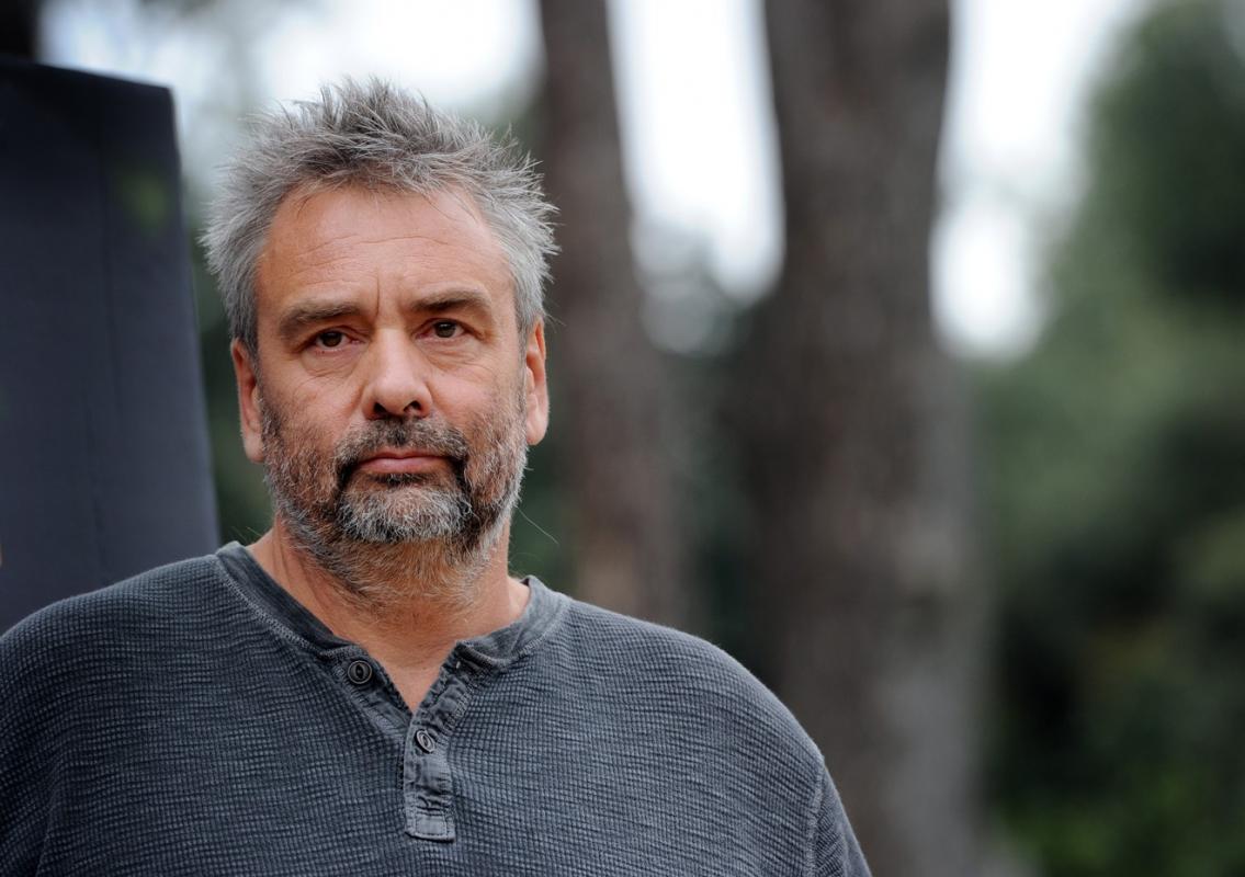 Luc Besson : De nouvelles accusations de violences sexuelles révélées