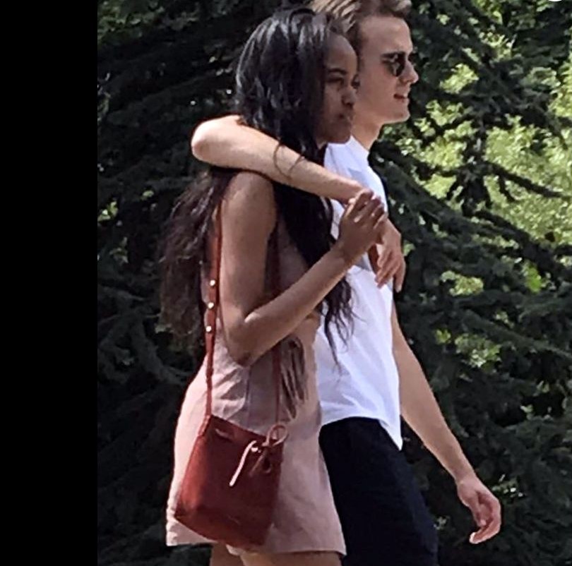 Malia Obama et son chéri Rory Farquaharson en virée romantique à Paris