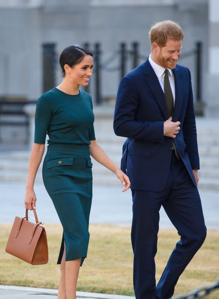 Meghan et Harry : Entre gestes tendres et taquineries, les amoureux se lâchent !