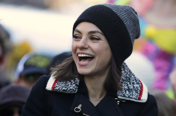 Mila Kunis adore se moquer de la presse people