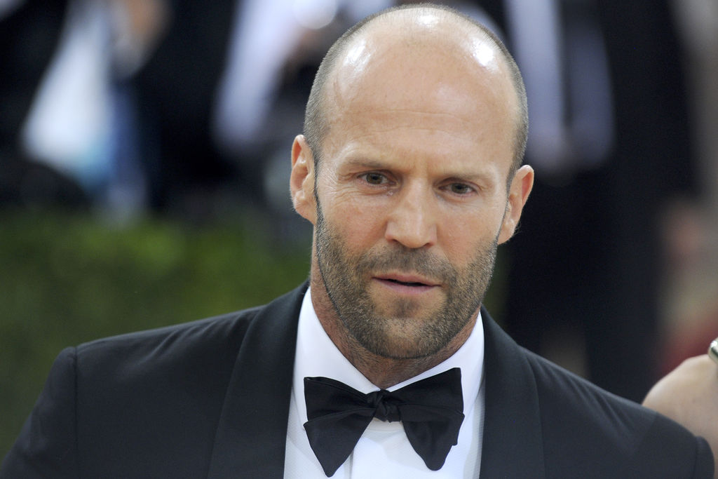 Nager avec des requins ? L'incroyable idée de Jason Statham