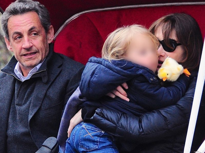 Quand Giulia réclame à Nicolas Sarkozy d'aller voir un match du PSG !