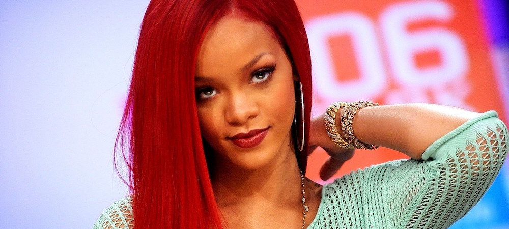 Rihanna s'offre un changement de look capillaire et ne ressemble plus du tout à ça !