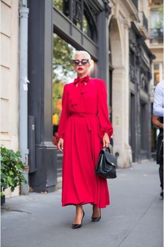 Lady Gaga à Paris : elle profite de la capitale avec son fiancé !