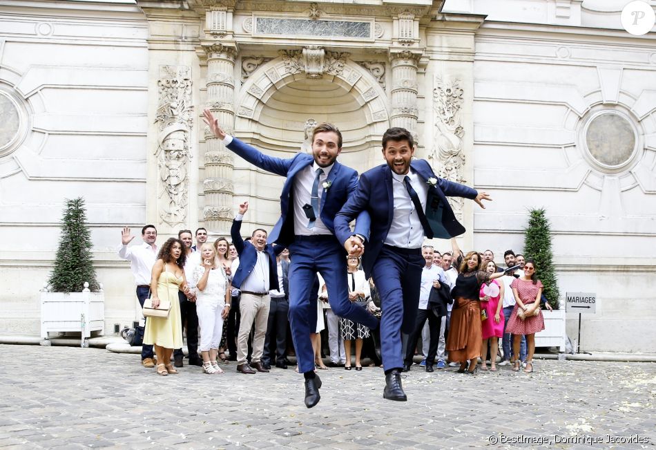 Christophe Beaugrand dévoile les photos de son mariage avec Ghislain Guerin !