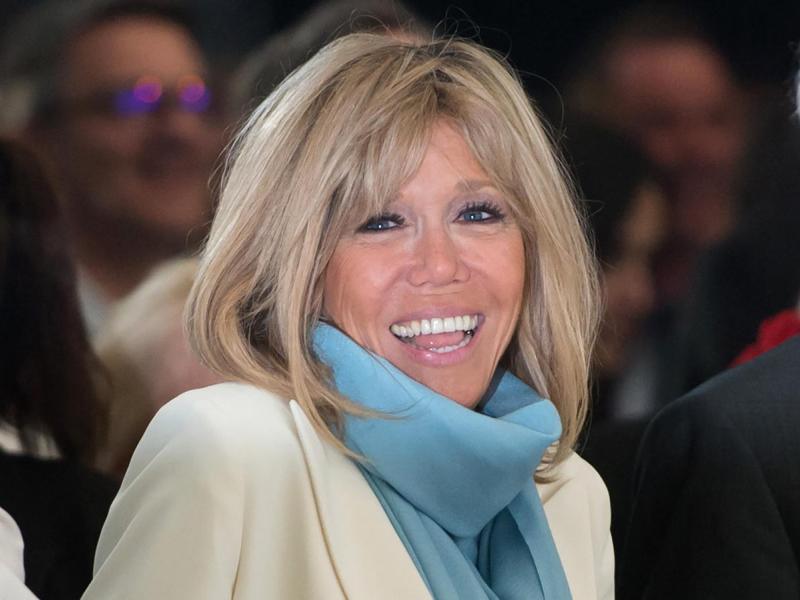 Brigitte Macron en vacances dans le sud de la France : Elle se lâche totalement !