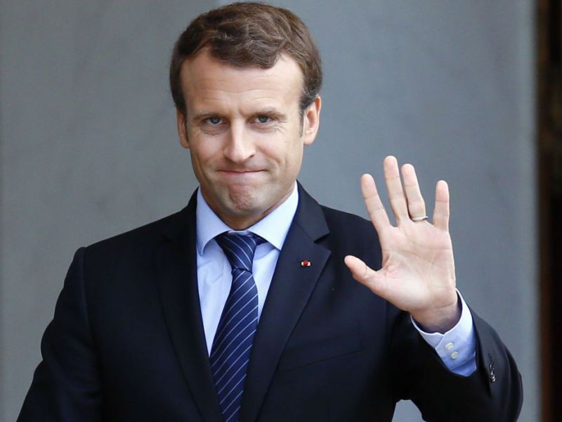 Emmanuel Macron de retour de vacances : il est plus détendu que jamais !