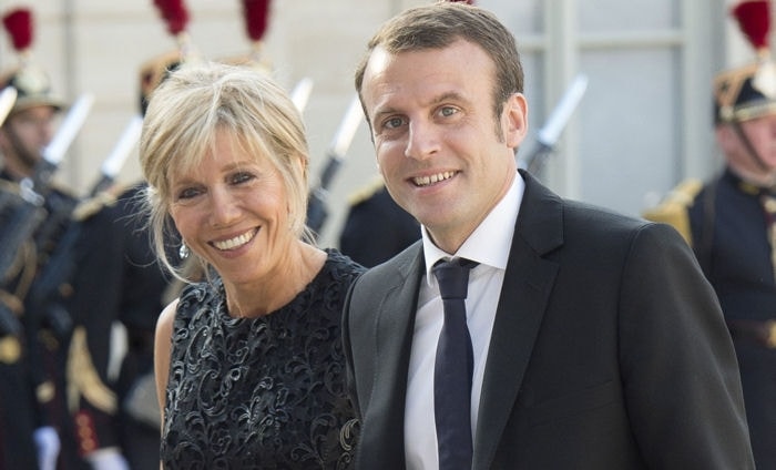 Emmanuel Macron se la joue photographe pour sa femme Brigitte !