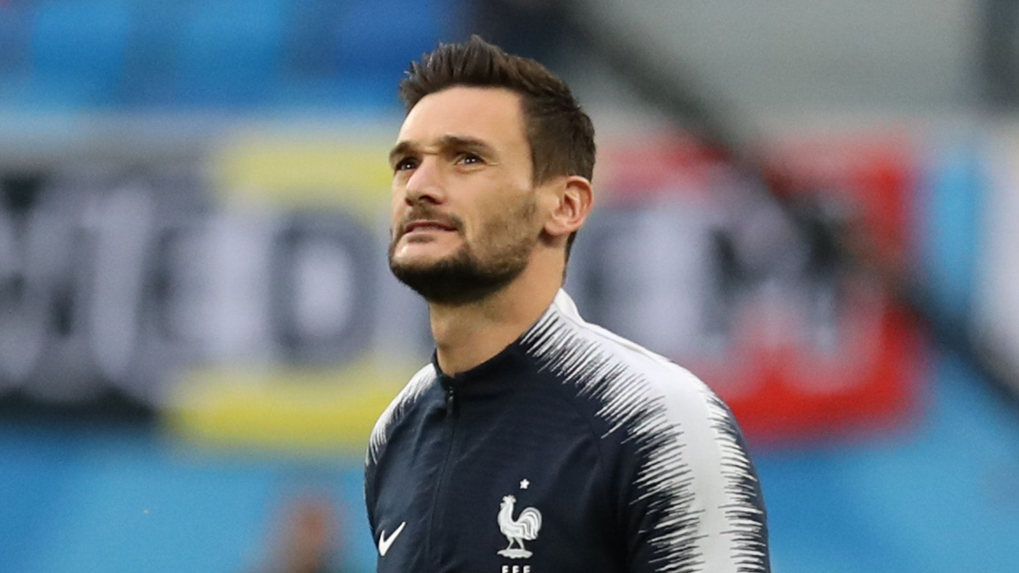 Hugo Lloris se fait chambrer sur le terrain après son arrestation !