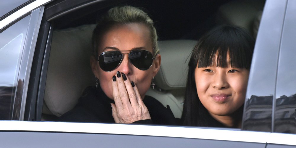 Laeticia Hallyday : complice avec Jade, elles testent la plongée sous-marine !