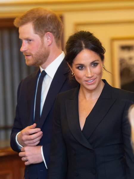 Quand Meghan Markle défie (à nouveau) le protocole royal avec une robe courte séduisante !