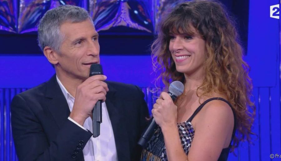 N'oubliez pas les paroles : En voulant complimenter la musicienne Magali Ripoll, Nagui commet une nouvelle gaffe !