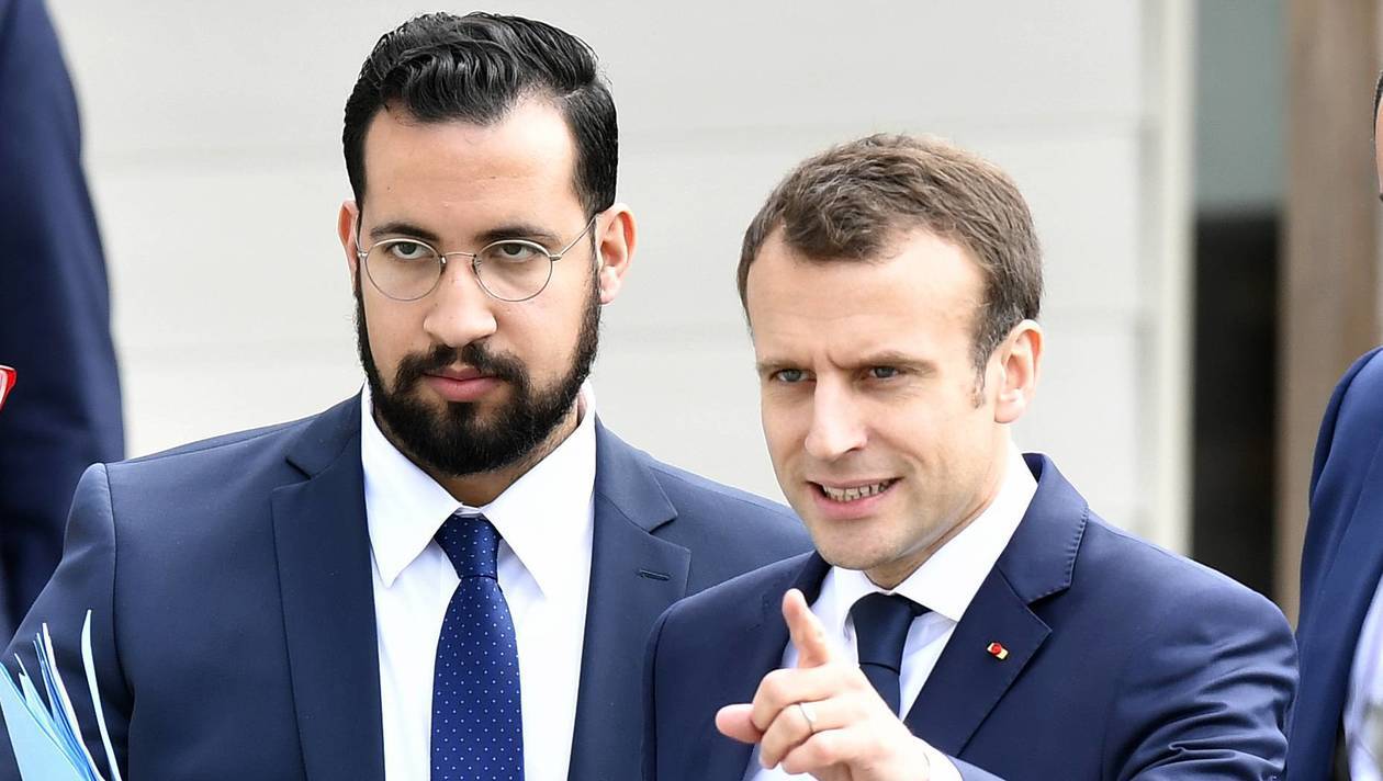 Quand Benalla utilisait Macron pour draguer sur Tinder