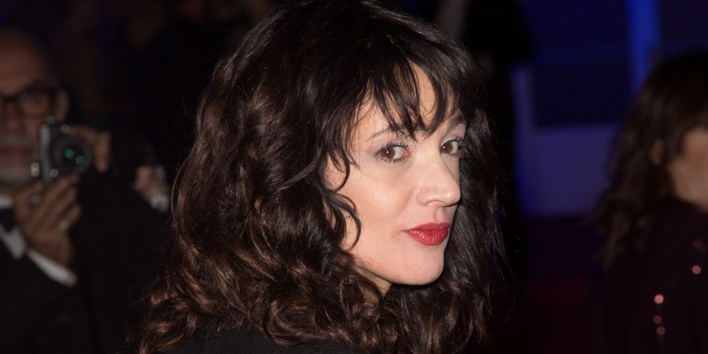 Asia Argento : Jimmy Benett affirme que l'actrice l'a forcé à avoir "un rapport sexuel complet"