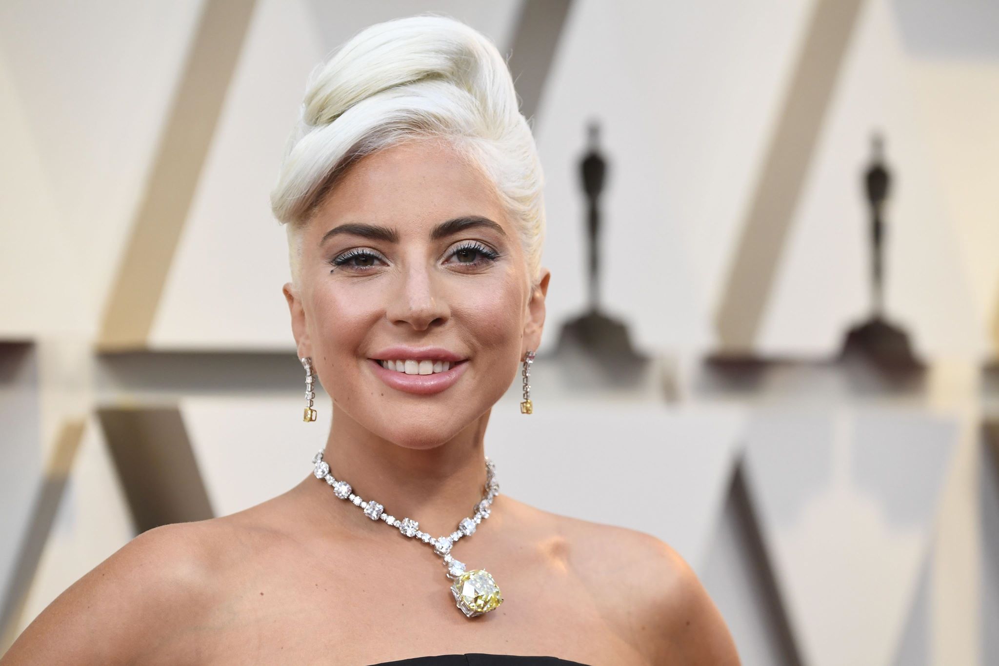 Lady Gaga se confie sur son enfance : "je me faisais harceler"