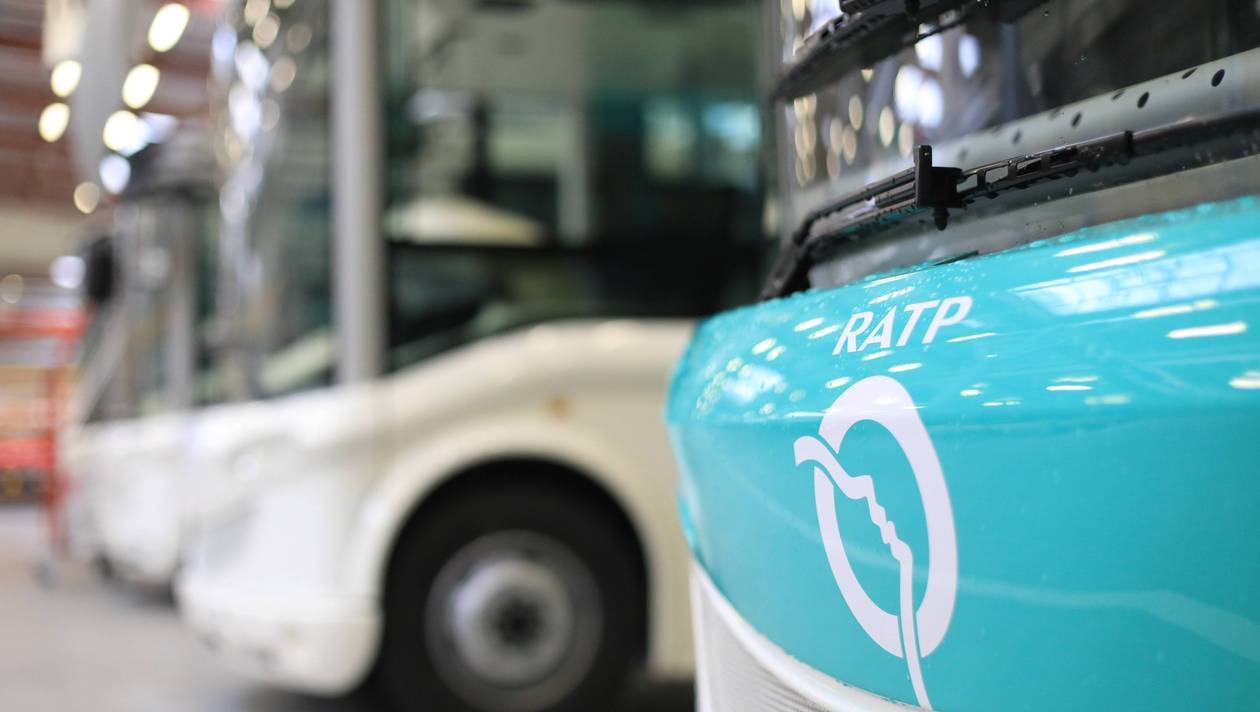 RATP : un chauffeur trouve 16.000 euros en liquide et les ramène à la police