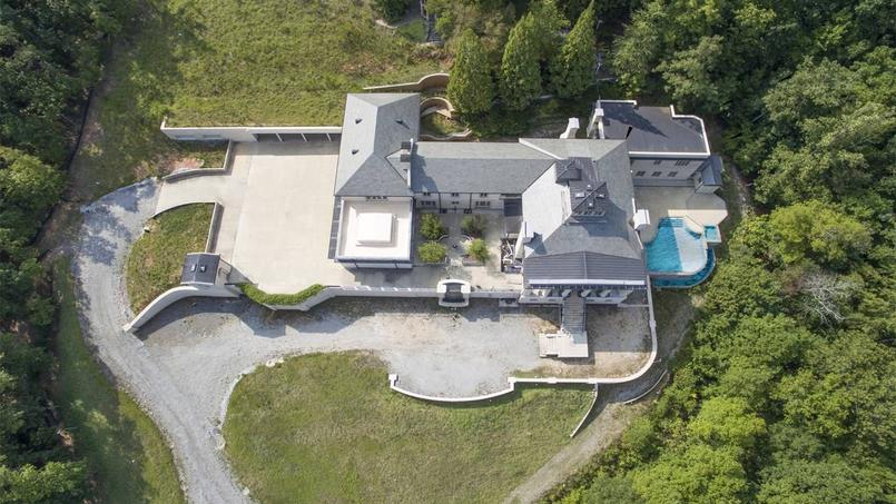 Une villa à vendre pensée pour les millionnaires stressés