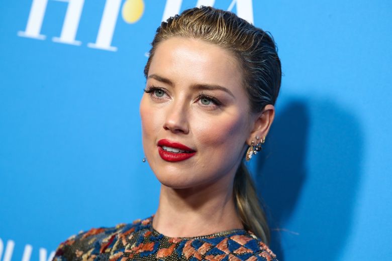 Amber Heard choisit mieux les femmes que les hommes !