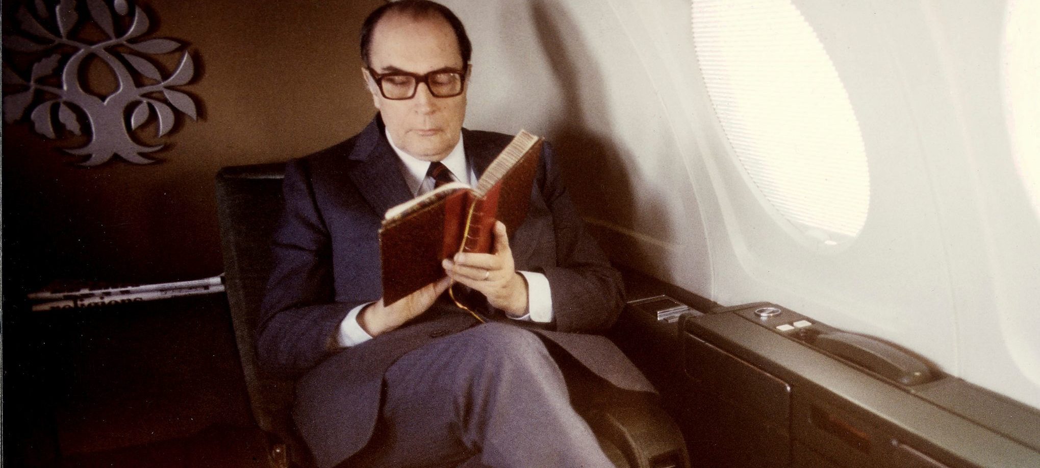 François Mitterrand : Une partie de sa bibliothèque s’arrache aux enchères