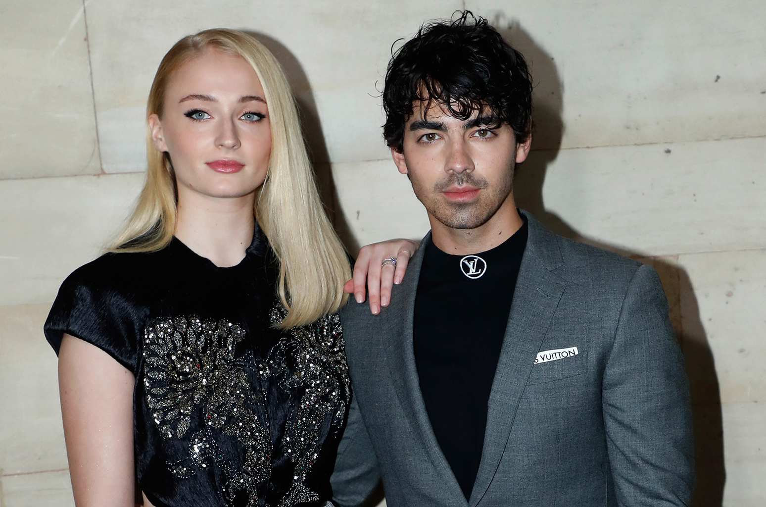 Joe Jonas et Sophie Turner se font un tatouage commun Disney !