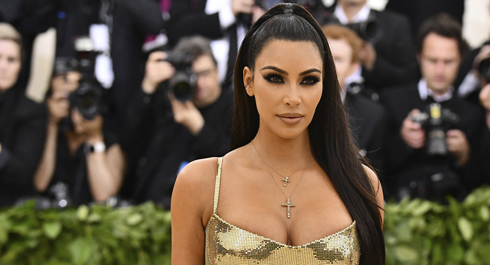 Kim Kardashian : hot sur Instagram, elle se dévoile avec un soutien-gorge très mini !