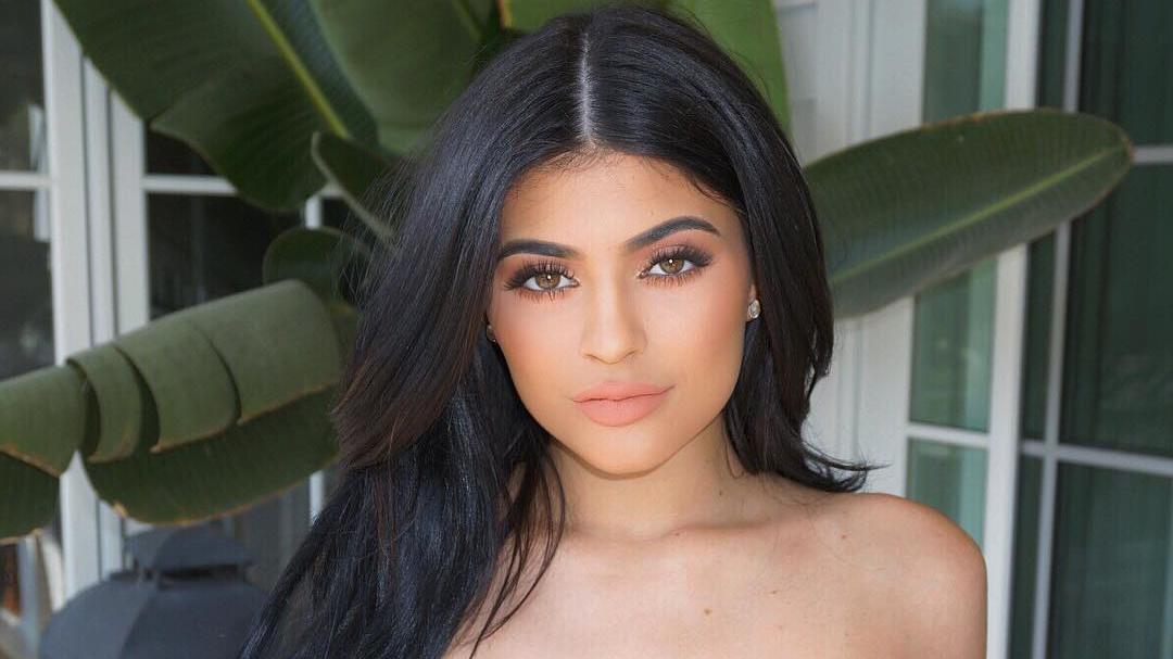 Kylie Jenner présente sa nouvelle collection spéciale Halloween sur Instagram