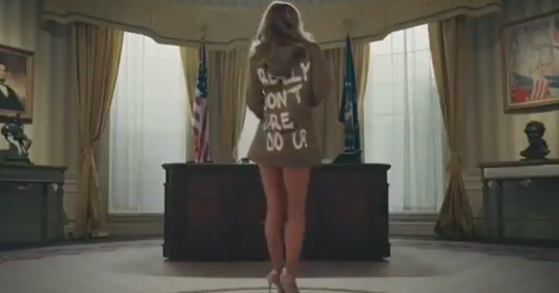 Melania Trump : striptease dans le bureau ovale, la vidéo qui scandalise