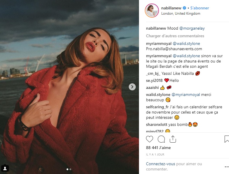 Nabilla Benattia nue sous son manteau à Londres : La starlette fait sensation