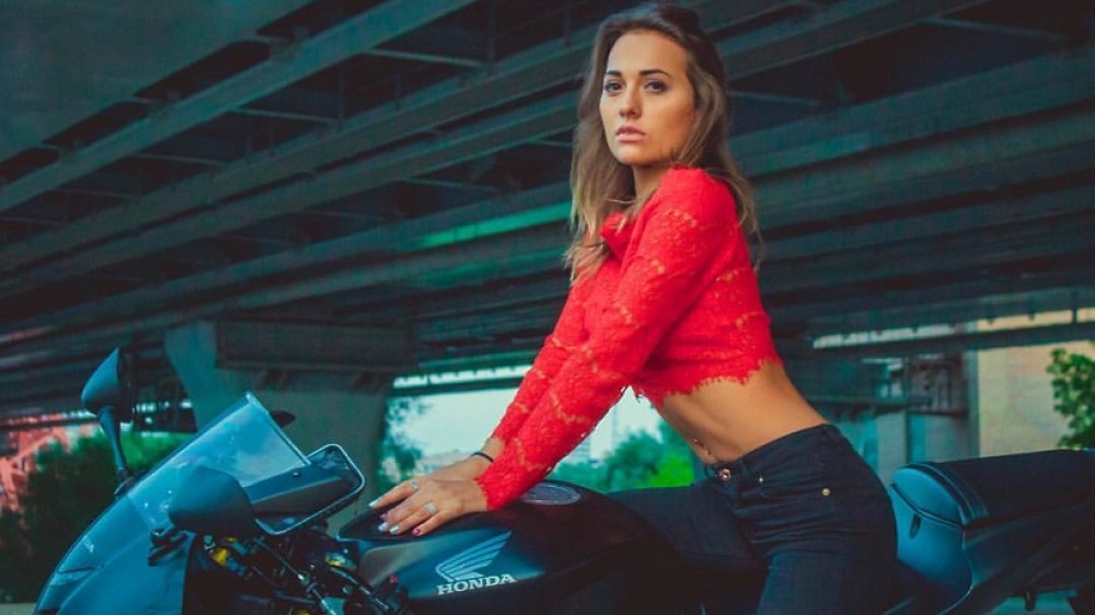 Olga Petrova : La motocycliste "la plus sexy du monde" est morte