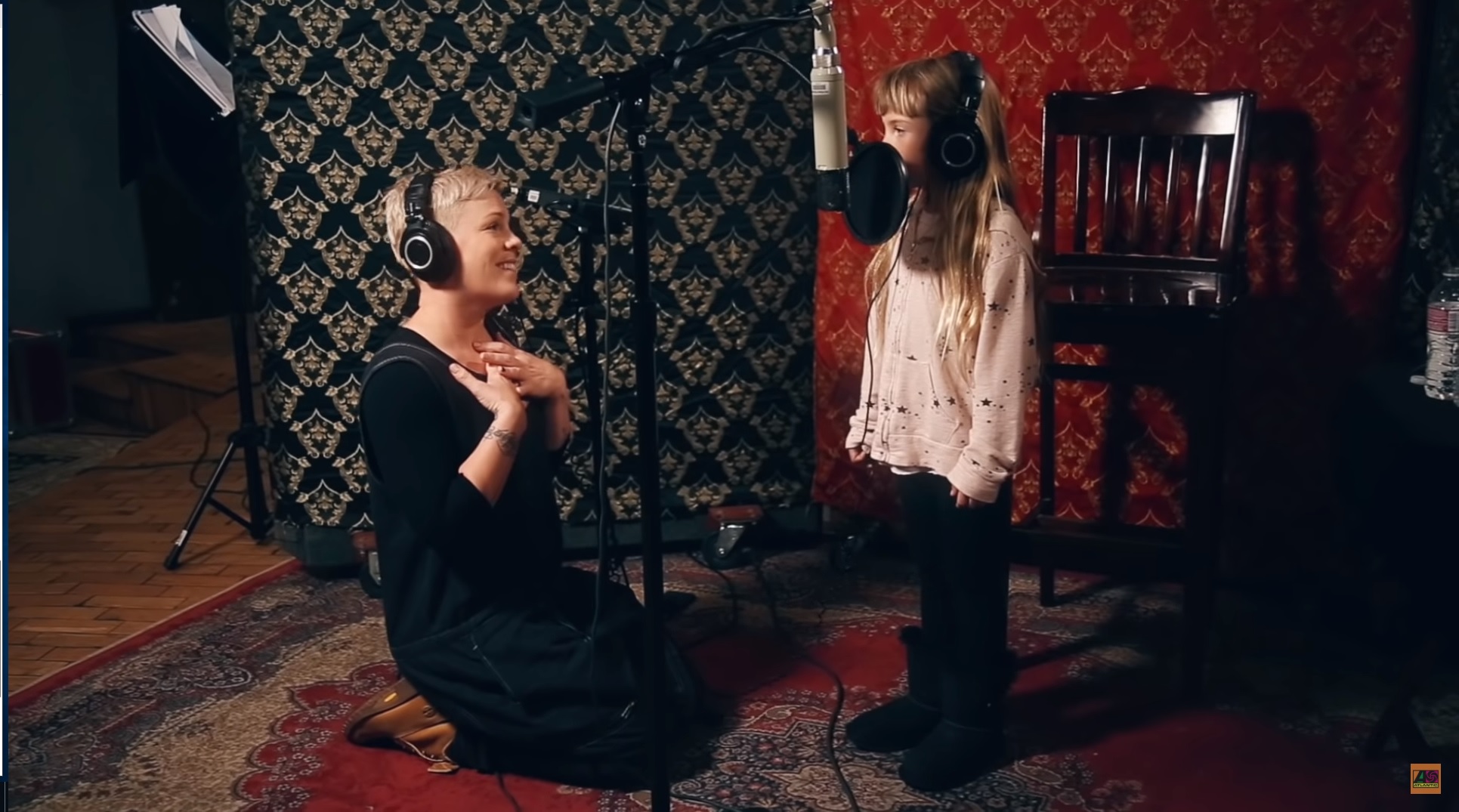 Pink : la chanteuse partage un duo avec sa fille, les internautes sont conquis