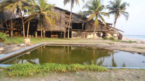 Les Bronzés : 40 ans après, le village du tournage est en ruine