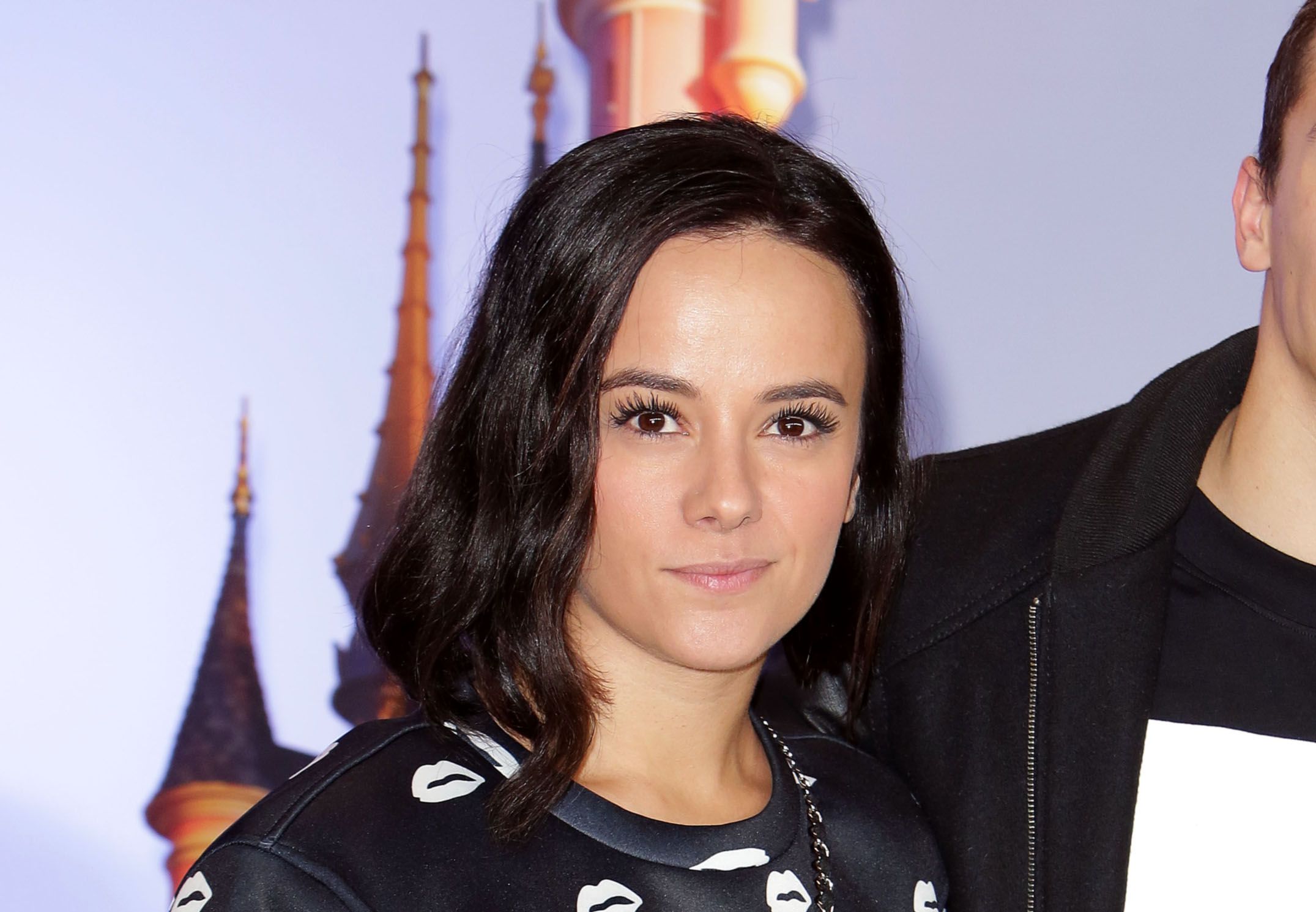 Alizée pose avec sa fille Annily : L'adolescente a bien grandi et ressemble trait pour trait à sa maman !