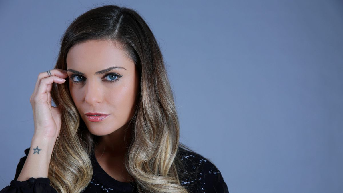 Clara Morgane en body : Son fessier bombé envoûte la Toile !