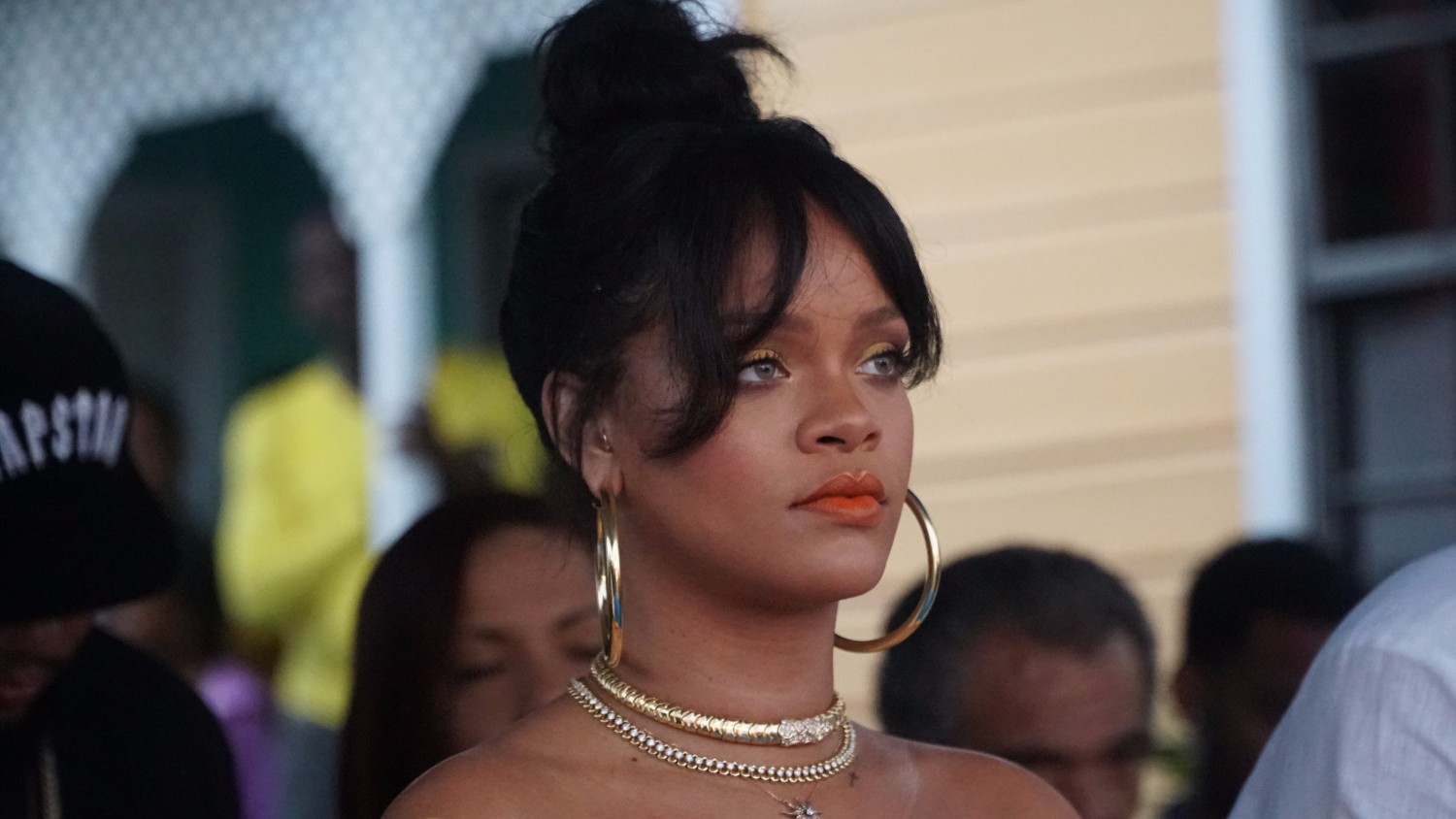 Élections américaines : Rihanna descend Donald Trump !