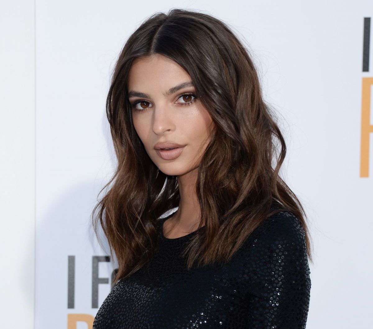 Emily Ratajkowski va vous faire rêver avec ses derniers clichés