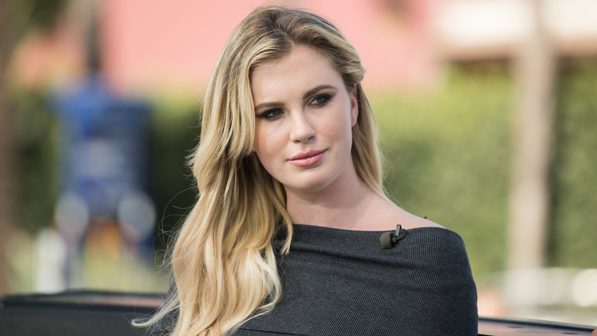 Ireland Baldwin : en mini bikini, elle affole les internautes