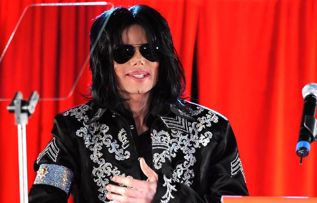 L'une des vestes mythiques de Michael Jackson vendue aux enchères à un prix incroyable