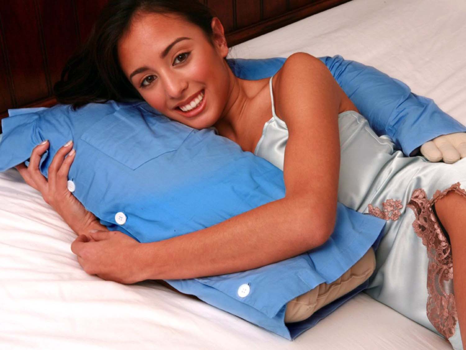 Le coussin boyfriend : Le cadeau parfait pour les célibataires un peu désespéré(e)s !