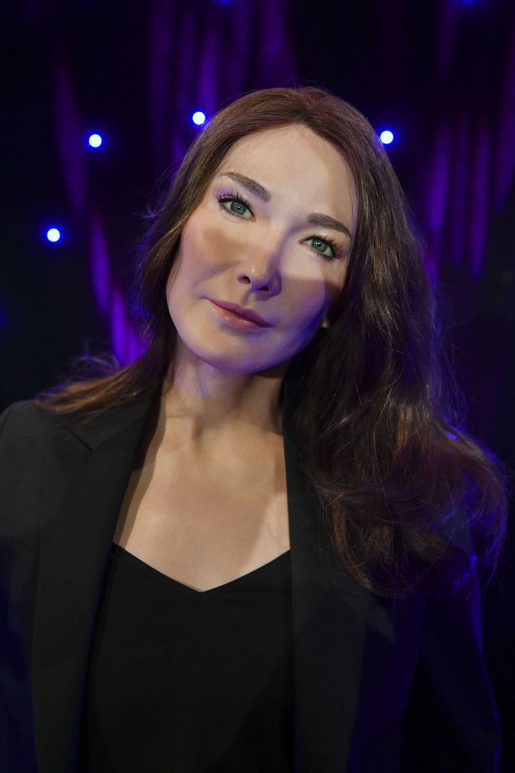 Carla Bruni : Découvrez son double de cire au Musée Grévin !