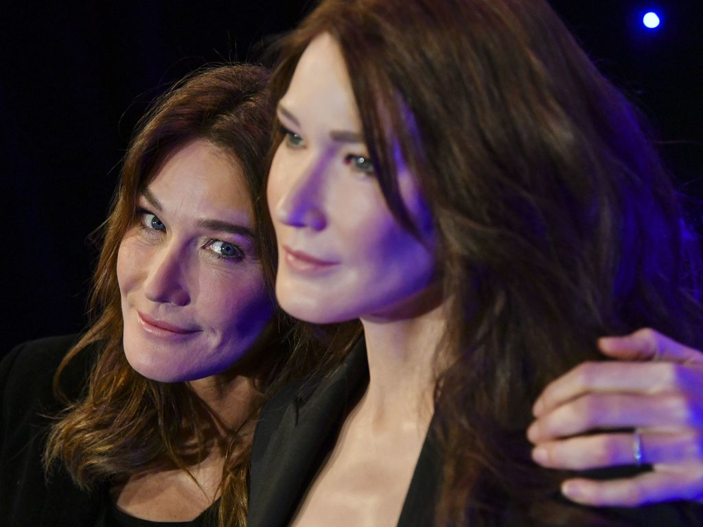 Carla Bruni : Découvrez son double de cire au Musée Grévin !